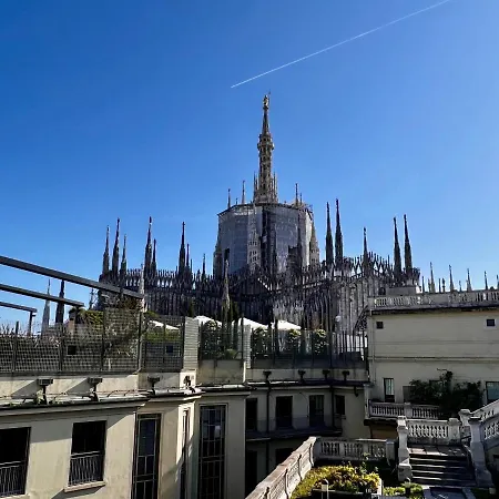 Ferienwohnung Big Duomo View Sailboat-Inspired Penthouse Mailand Exterior foto